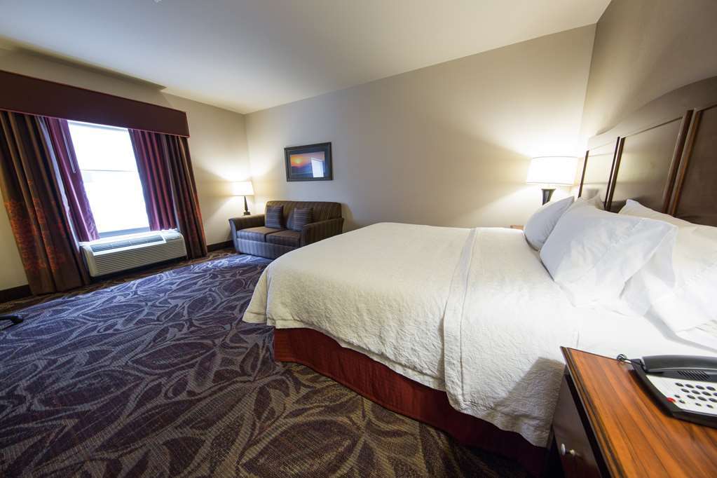 Hampton Inn Seattle/Everett Downtown Δωμάτιο φωτογραφία