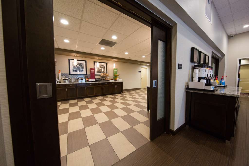Hampton Inn Seattle/Everett Downtown Εστιατόριο φωτογραφία